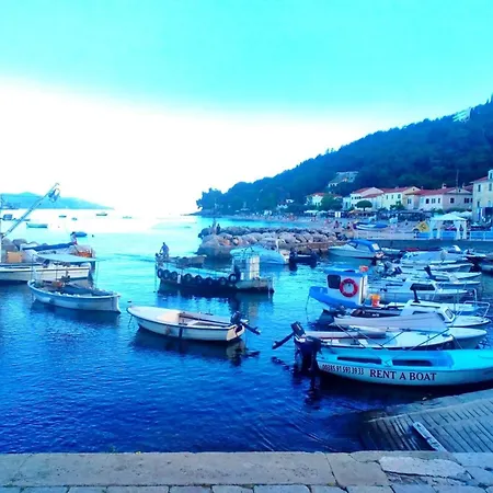Lovely Near The Sea Apartment *